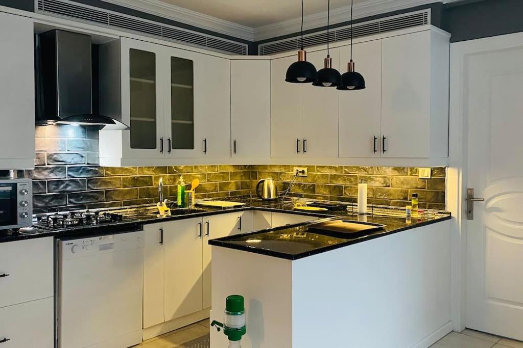 Апартаменты Sisli Osmanbey Taksim Large Terrace, Quietness And Space Стамбул Экстерьер фото