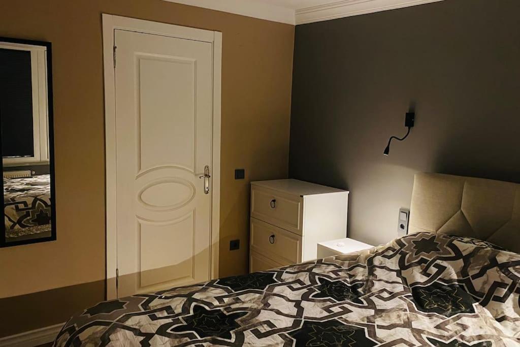 Апартаменты Sisli Osmanbey Taksim Large Terrace, Quietness And Space Стамбул Экстерьер фото